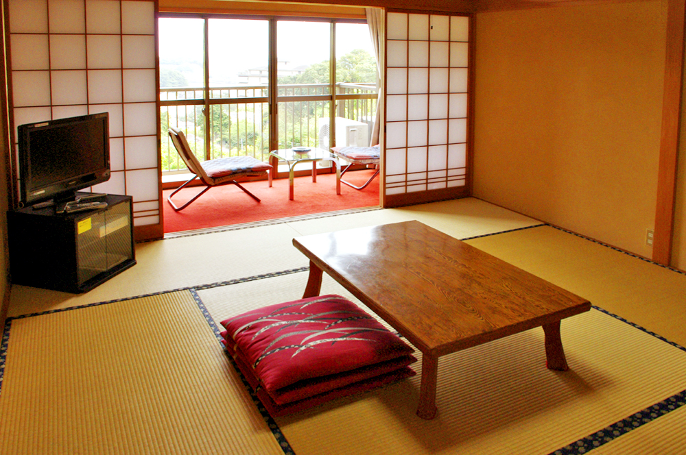 海側八畳間和室・藤・竹・松の間